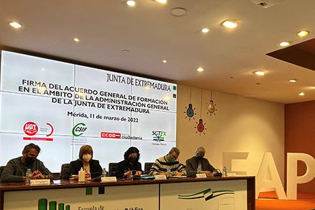 La Junta de Extremadura y las organizaciones sindicales suscriben por unanimidad el Acuerdo General de Formación en el ámbito de Administración General